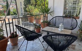 Mavi Apartments